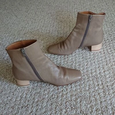 Coclico Taupe Leather Ankle Boots size 37.5 Foto 1 de 4