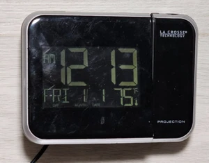 La Crosse Technology Projection Electric Alarm Clock 616-1412 La Crosse Perfect - Picture 1 of 12