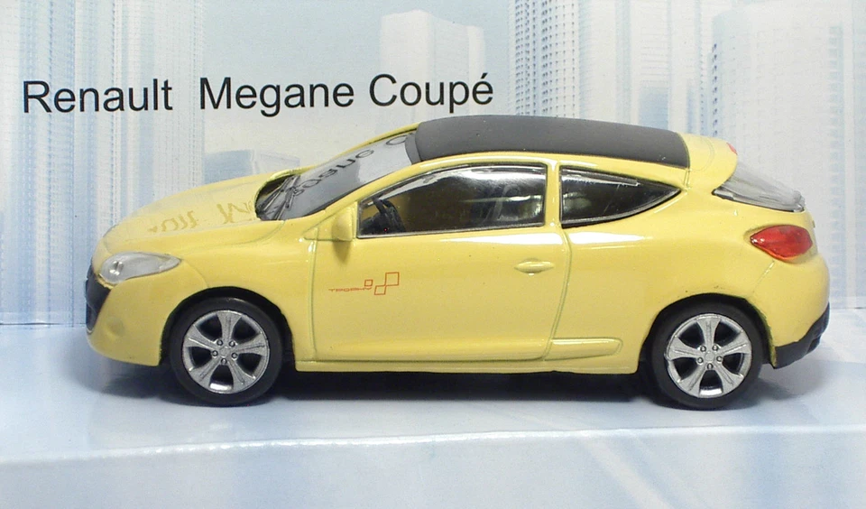 MondoMotors Renault Megane Coupe' "Yellow" - METAL Scala 1:43   - Immagine 1 di 1