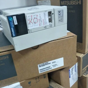 New Mitsubishi MR-J2S-200B-S009V613 AC SERVO DRIVER Free Shipping - Picture 1 of 5