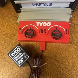 TYCO US 1 Electric Trucking Terminal Track, 2 WAY Controllers, & Power Pack! - Picture 1 of 7