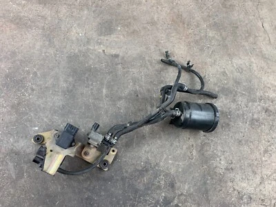 Mazda Miata 1999-2000 OEM bahía de motor bote de carbón sensor de vapor de combustible 99-00 Foto 1 de 4