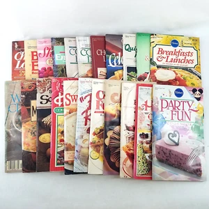 Vintage Lot 22 1980s Pillsbury Recipe Book Lot Cookbook Booklets #1 - 84 - Picture 1 of 5
