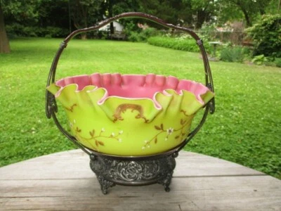 VICTORIAN ART GLASS BRIDES BOWL GOLD ENAMEL OPAQUE VERDE RUBINA MERIDEN SILVER - Image 1 of 4