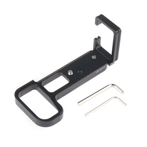 Extendable Aluminum Vertical QR Plate Bracket for FUJIFILM Fuji X-S10 Camera  - Picture 1 of 9