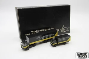 Herpa Set MAN F8 G90 "Vraag Hem Maar..." Olanda 1:87/H19428 - Foto 1 di 1