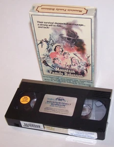 1985 Mountain Family Robinson MEDIA Box VHS Cassette Video - Imagen 1 de 4