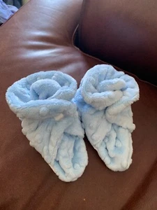EUC LN Bebe Bella Designs Booties Minky Soft Blue Size 12-18 Months - Picture 1 of 3