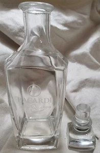 Bacardi Ron 8 Años 24 oz Glass Decanter Bacardi Rum - Bild 1 von 4