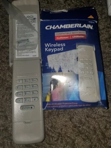 Chamberlain Wireless Garage Door Opener Keyless Entry Keypad - Picture 1 of 1