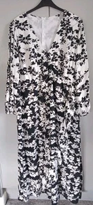 Lovedrobe Plus Size 24 Worn Once Black And White Full Length.  - Picture 1 of 6