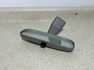Espejo retrovisor interior gris Toyota Corolla 1997-2003 OEM - Imagen 1 de 4
