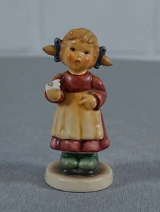 Hummel Porzellan Figur Hum 2077/A - Drob´n auf´n Berg war i- Helmut Fischer 8 cm - Picture 1 of 4