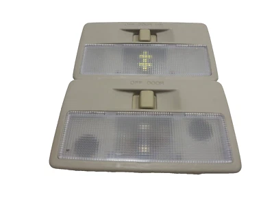 Lámpara de luz domo trasera Mazda CX-7 2007-2012 2 piezas OEM Foto 1 de 4