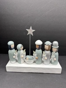 Contemporary Nativity Scene - Picture 1 of 7