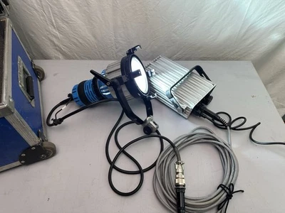 ARRI pocket par 400 - 400w HMI — 第 1/2 张图片