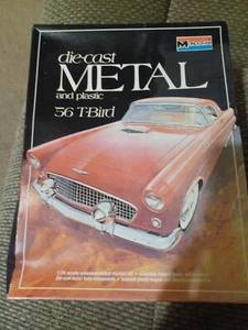 '56 T-Bird die-cast METAL and plastic Monogram 1:24 6101-0201 - Picture 1 of 6