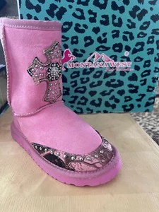 Kids Size 3 Suede Fur Lined Moc Boots Pink Montana West New In Box - Picture 1 of 5