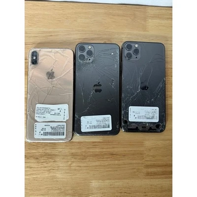 Apple iPhone 11 Pro Max and XS Max Unlocked (3 Unit lot) - Image 1 of 4