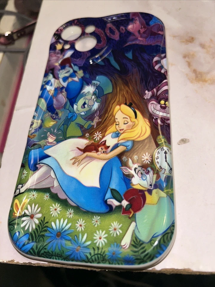 Funda para teléfono Alicia y el País de las Maravillas iPhone 14 Plus Foto 1 de 2