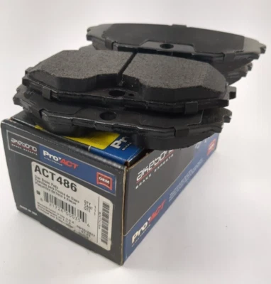 Juego de pastillas de freno de disco delanteras Akebono para 1990-1996 INFINITI Q45 (ACT486) Foto 1 de 4