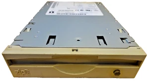 ZIP IOMEGA Z250ATAPI**zip250MB IDE Laufwerk 3,5 ZOLL FOR PC #NT4267 - Afbeelding 1 van 3