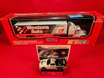 DARRELL WALTRIP NASCAR #17 TRANSPORTER BUNDLE w/MATCHING STOCKCAR & PLAYER CARD - Image 1 of 4