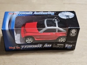 Maisto Transit Authority 1:64 JEEP JEEPSTER veicolo pressofuso rosso nuovo con scatola - Foto 1 di 5