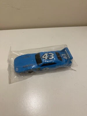Racing champions DIECAST NASCAR RICHARD PETTY #43 CARS 1979 plymouth 1:64 1991 - Imagem 1 de 3