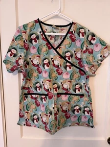 Tafford Women's Scrub Top Size M Christmas Holiday Santa Penguins - Picture 1 of 2