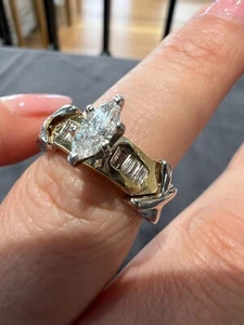 14ct Yellow & White Gold Diamond Ring - Picture 1 of 8