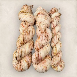 DK Yarn 100g or 50g Skein Golden Amber Hand Dyed Merino Wool Nylon - Picture 1 of 8