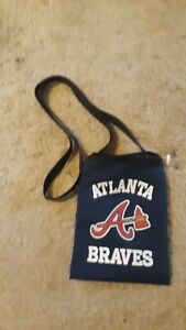 Atlanta Braves Zippered Pouch Official Merchandise