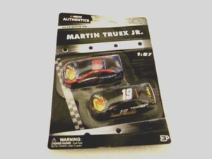 #19   MARTIN TRUEX Jr    NASCAR AUTHENTICS   1:87  2019  Wave 05  Toyota  NASCAR - Picture 1 of 7
