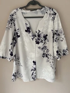 Shein Curve Top Size 1XL White Grey Blue Floral Chiffon Blouse Summer Holiday - Picture 1 of 7