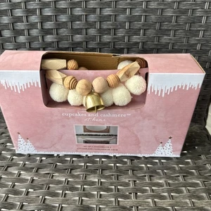 Cupcakes & Kaschmir Dekorative Girlande Urlaub Dekor 6 Fuß 2er Set Bommel & Holz - Bild 1 von 4