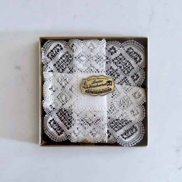 Винтажный кружевной вышитый носовой платок Louise Verschueren цвета слоновой кости - Изображение 1 из 4