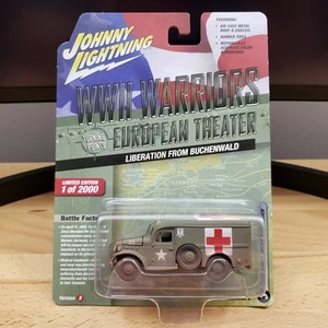 Johnny Lightning WWII GMC WC54 Ambulance Military Vehicle Diecast 1:64 Green - Picture 1 of 9