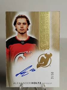 Alexander Holtz 2021-22 UD The Cup Rookie Class 2022 Auto Gold /50 Devils RC - Bild 1 von 4