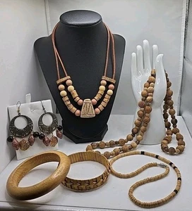 Lote de 6 Pulseras y Pendientes Boho Tribales Tallados en Madera - Imagen 1 de 18