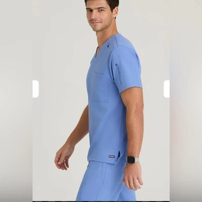 Conjunto de top e calça jogger cinza anatomia masculina manga curta azul Murphy - Imagem 1 de 4