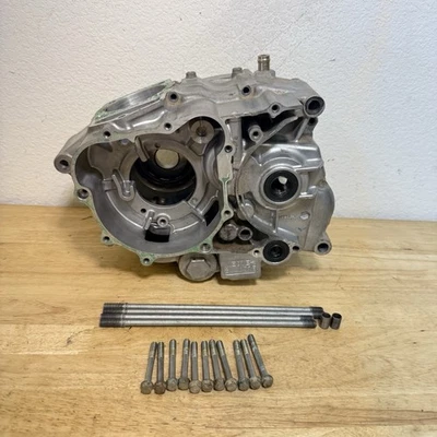 2003 Honda CRF150F CRF 150F OEM Engine Motor Crankcase Crank Case Set 03-05 #59 Foto 1 de 4