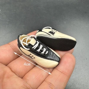 1/6 Scale Female Solider Sneakers Hollow Plastic Model for 12" Figure Prop Scene - Picture 1 of 1