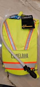 Paquete de hidratación CamelBak Resevoir Hi-Viz 70 oz/2 L nuevo - Imagen 1 de 4