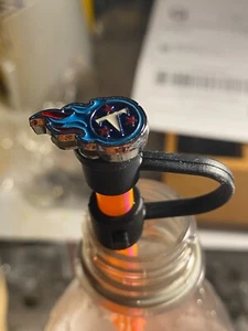 Tennessee Titans Silikon Auslaufsicher Strohhalme Topper Plug - Bild 1 von 1