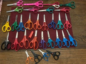 Lot Of 30 Small Scissors Fiskars, Crayola & More  - Picture 1 of 4