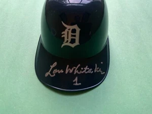 LOU WHITAKER Autographed Ice Cream Helmet Detroit Tigers BECKETT CERTIFIED - Bild 1 von 2