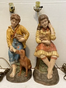 Vintage*Set/Coppia di lampade da tavolo rare ragazzo/ragazza con cane/cucciolo 17" - Foto 1 di 21