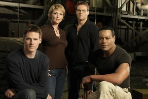 Stargate SG-1 Metal Poster Ben Browder Michael Shanks 7x11 12x18 Photo - Picture 1 of 1