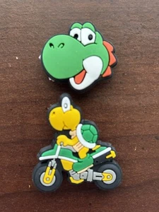 2 Super Mario Shoe Charms Decoration - Picture 1 of 3
